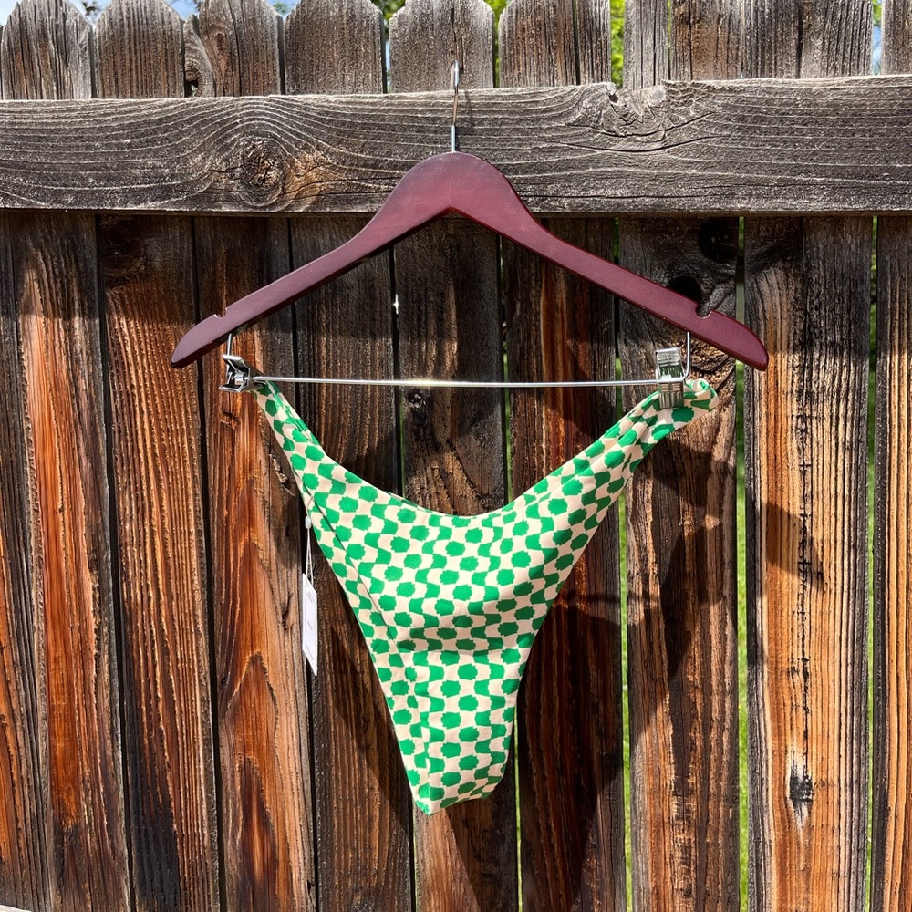 RESA • Green and White Bikini Bottom